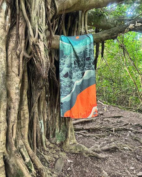 High Tide - Beach Towel